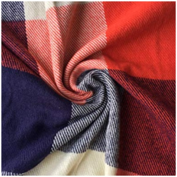 Unisex Grid Scarf - Picture 4 of 6